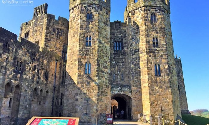 What Makes Alnwick Castle a Favorite Filming Location